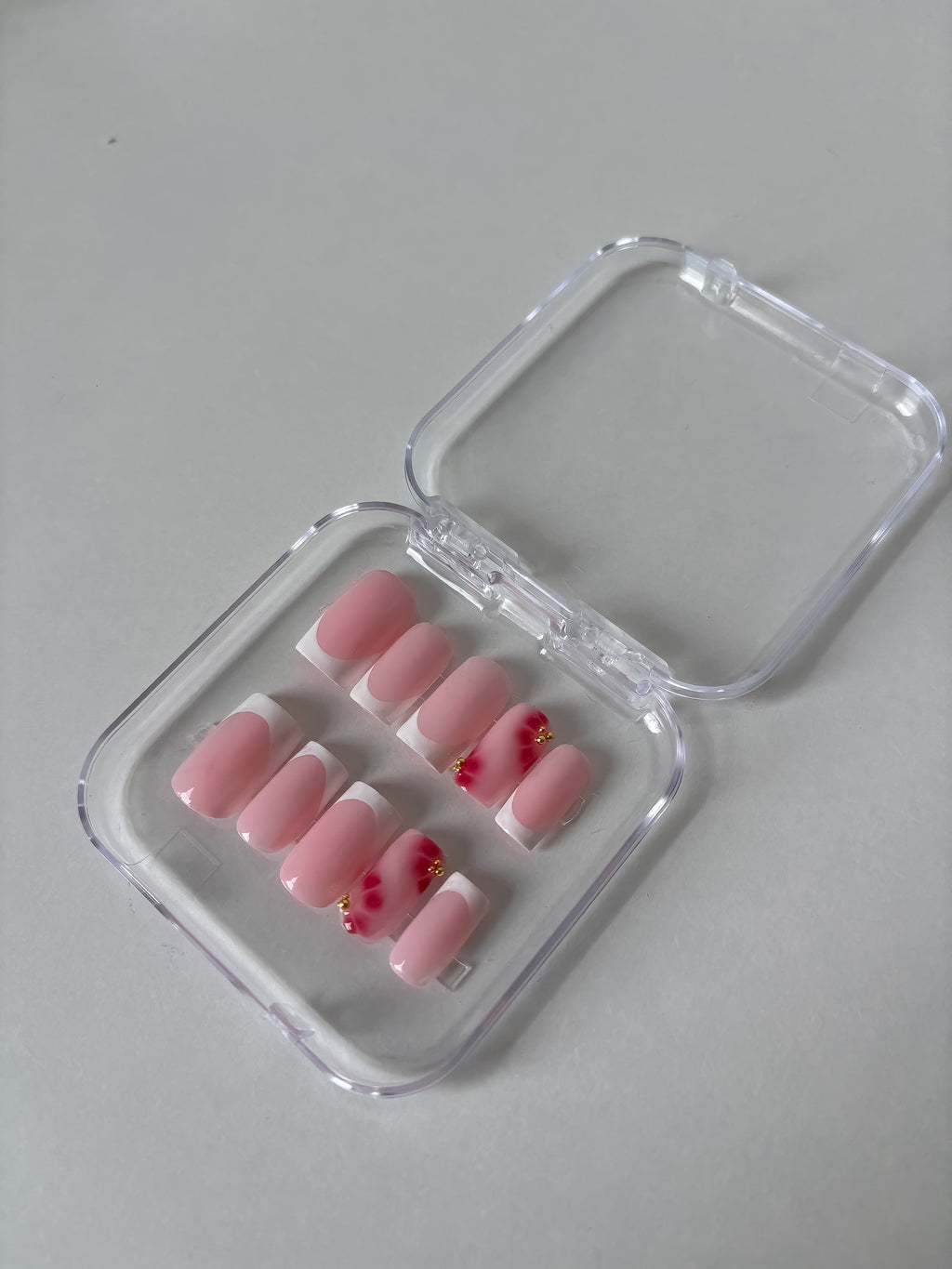 French + Blooming Blume