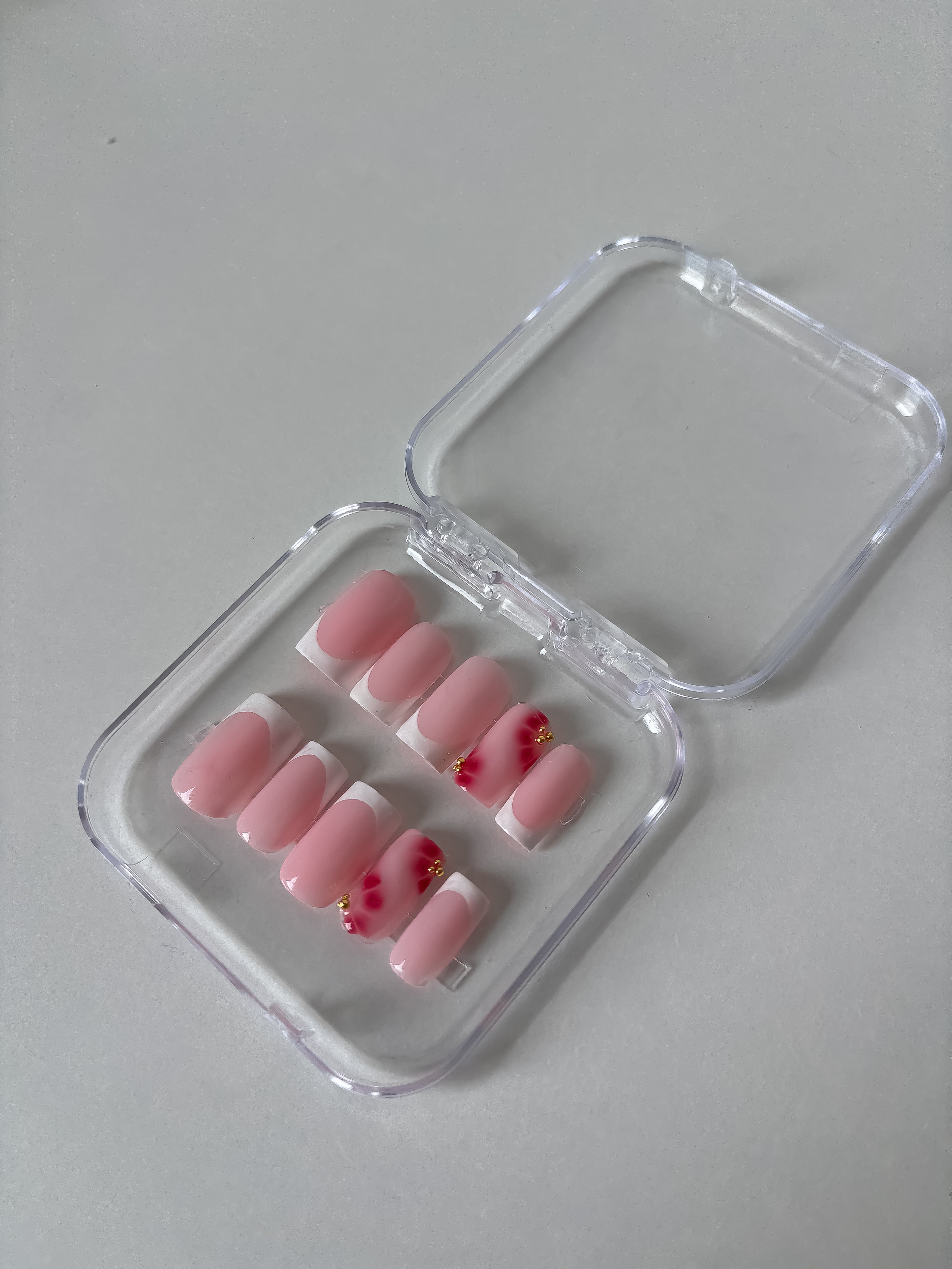 French + Blooming Blume